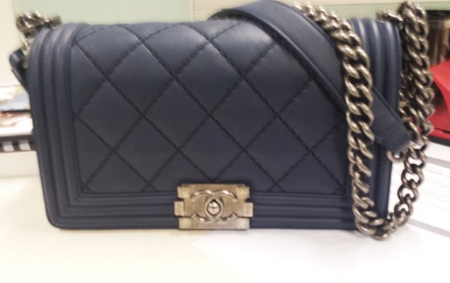 chanel-boy-quilted-flap-bag