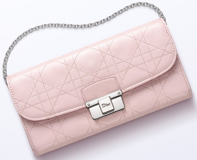 Diorling-Rendezvous-Chain-Wallet-pink