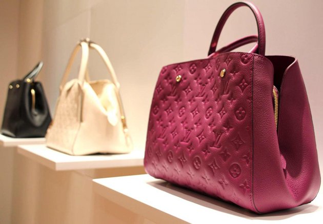 Street Snaps: Louis Vuitton Montaigne Bag | Bragmybag