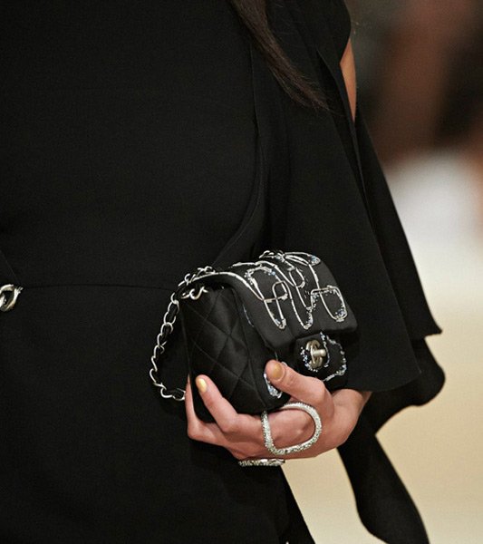 Chanel-Cruise-2014-Bag-Collection-36