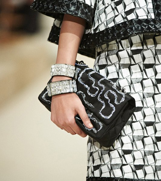Chanel-Cruise-2014-Bag-Collection-9