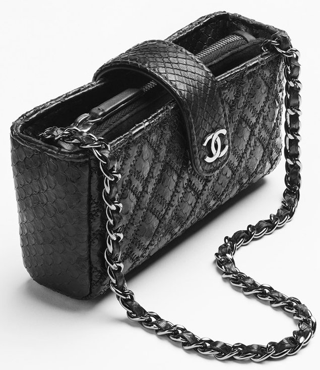 Chanel-Small-Clutch-Bag-2