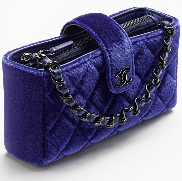 Chanel 2020 Navy Blue Crushed Velvet Chain Clutch With Charm BNIB