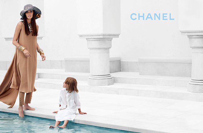 Chanel-Cruise-2015-Ad-Campaign-featuring-Joan-9