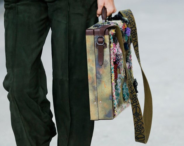 Chanel-Spring-Summer-2015-Runway-Bag-Collection-12