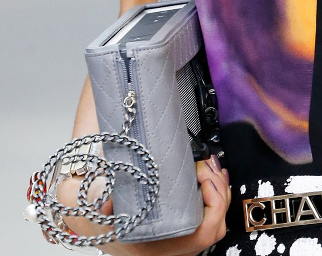 Chanel-Spring-Summer-2015-Runway-Bag-Collection-2
