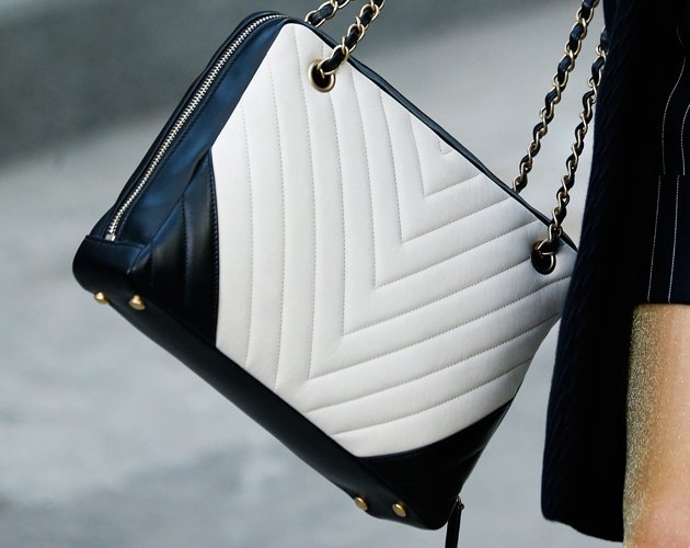 Chanel-Spring-Summer-2015-Runway-Bag-Collection-21