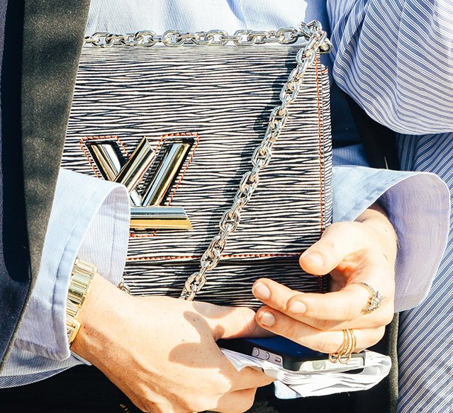 Louis-Vuitton-Shoulder-Bag-2