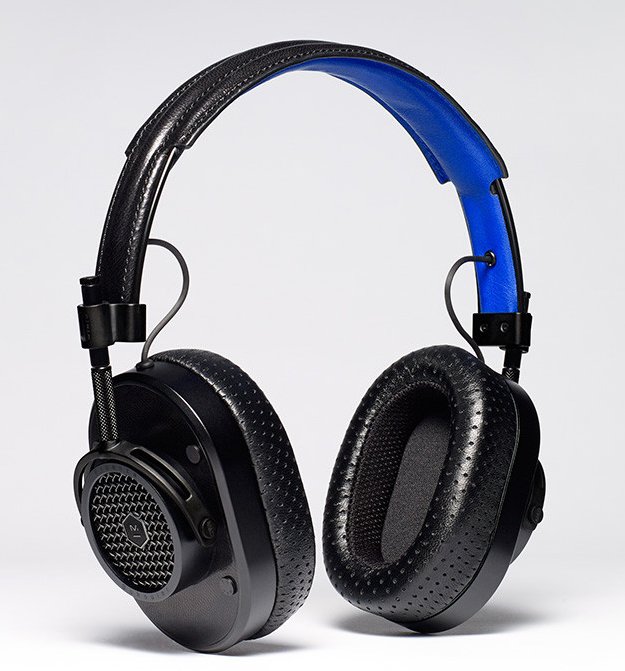 Master-Dynamic-x-Proenza-Schouler-Headphones-2