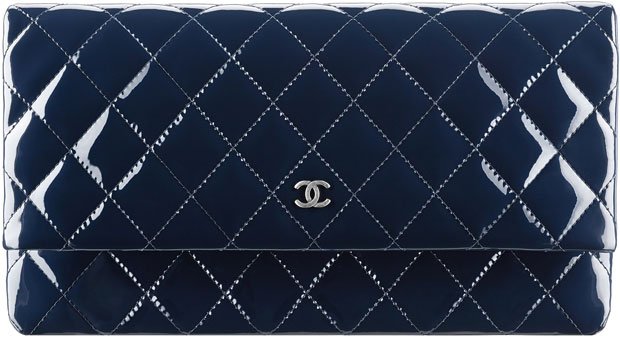 Chanel-Beauty-CC-Clutch-3