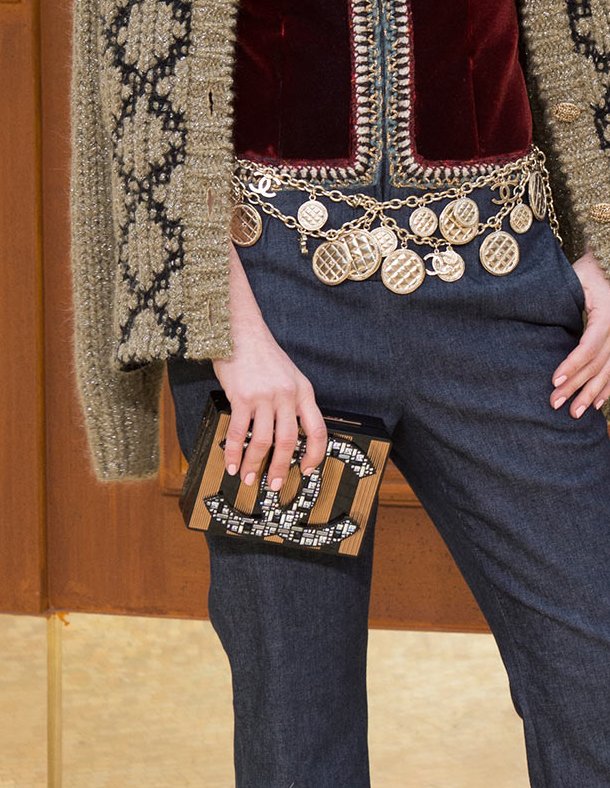Chanel-Fall-Winter-2015-Runway-Bag-Collection-17