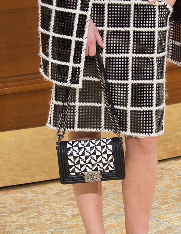 Chanel-Fall-Winter-2015-Runway-Bag-Collection-20