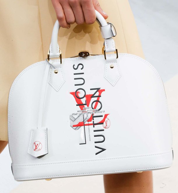 Louis-Vuitton-Fall-Winter-2015-Runway-Bag-Collection-12