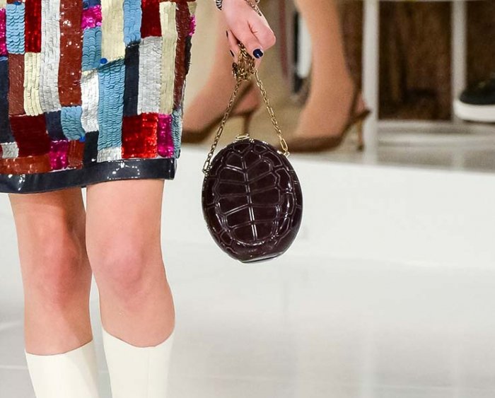Chanel-Cruise-2016-Bag-Collection-18