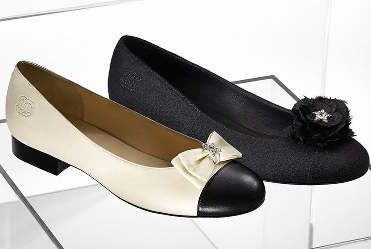 Chanel-Ballerinas-with-Camellia-and-Bow-3