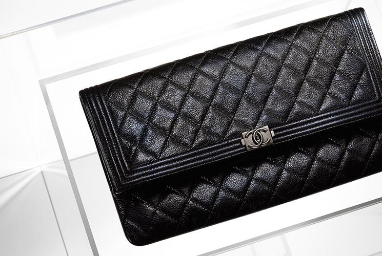 Chanel-Folded-Pouch-Bag-5
