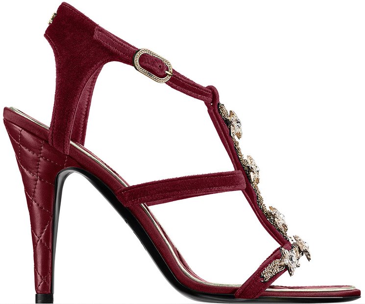 Chanel-Velvet-Sandals-with-Chains