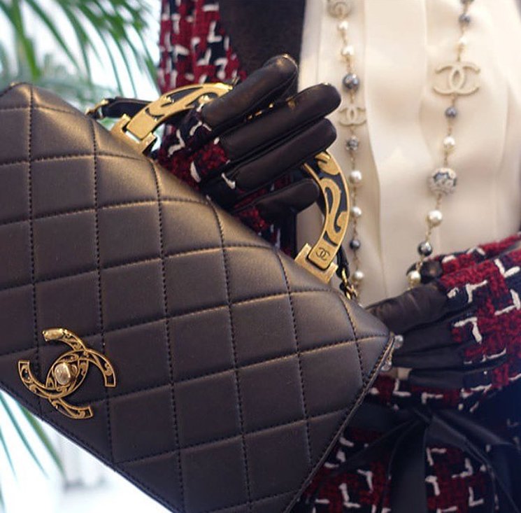 Inside-Chanel-Boutique-And-The-Latest-Handbags-2