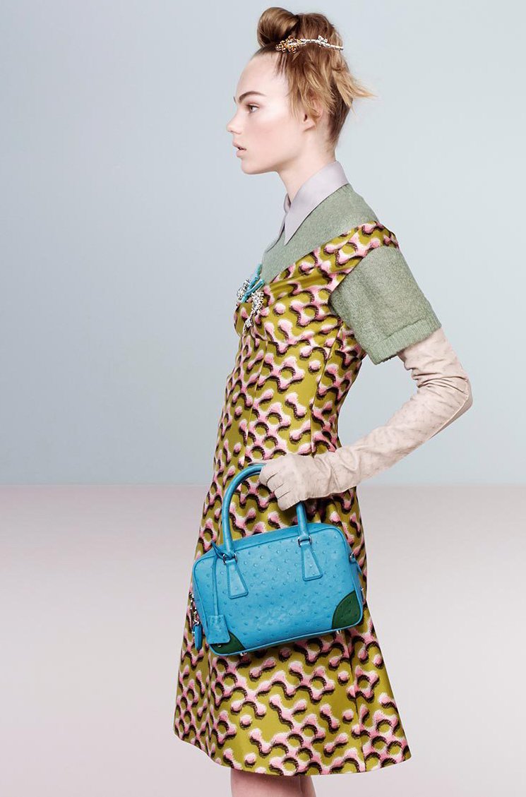 Prada-Fall-Winter-2015-Ad-Campaign-Featuring-The-Inside-Tote-Bag-6