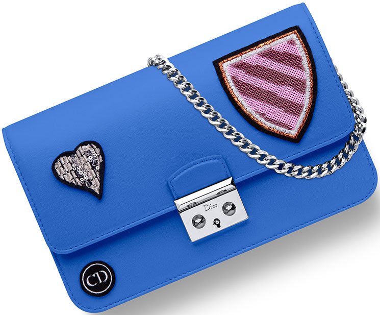 Miss-Dior-Large-Heart-Badges-Promenade-Pouch-5