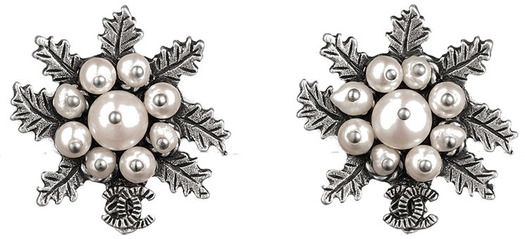 Chanel-Earrings-For-Fall-Winter-2015-Pre-Collection-Part-2-4