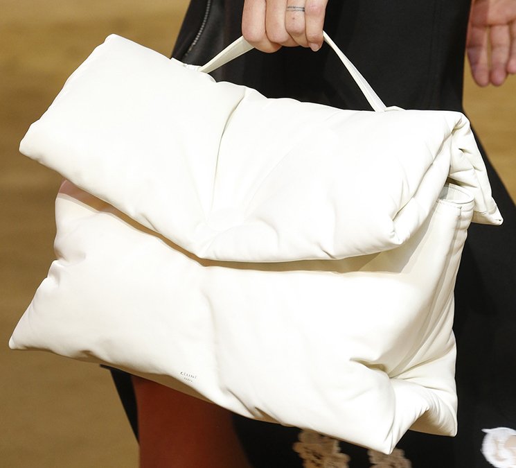 Celine-Spring-Summer-2016-Runway-Bag-Collection-Featuring-Tote-Bag-with-Extra-Pocket-10