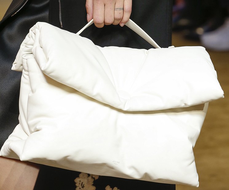Celine-Spring-Summer-2016-Runway-Bag-Collection-Featuring-Tote-Bag-with-Extra-Pocket-9
