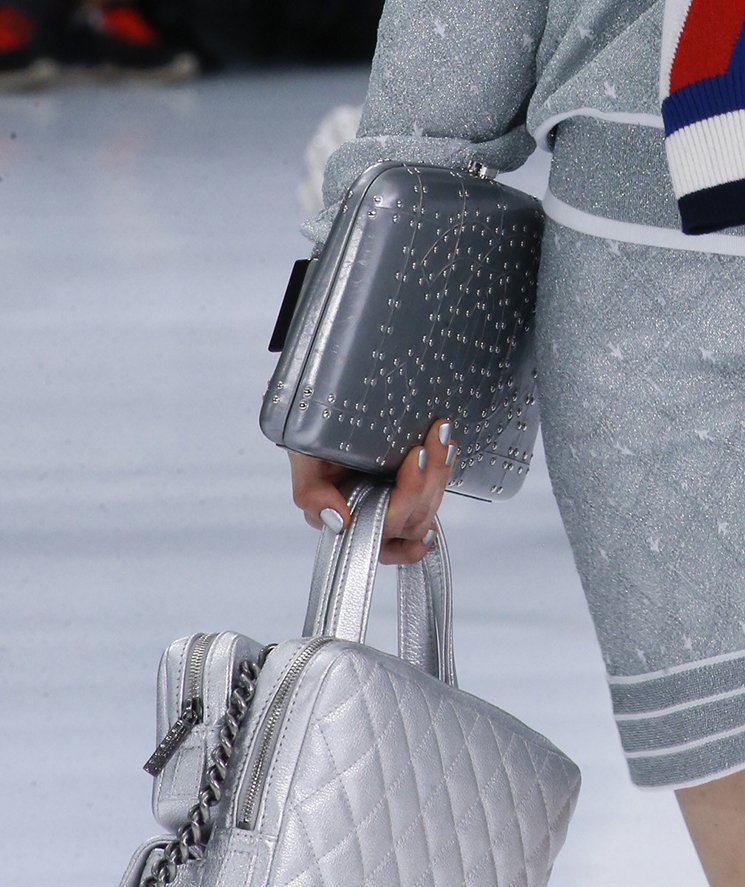 Chanel-Spring-Summer-2016-Runway-Bag-Collection-Featuring-New-Squared-Tote-Bag-22