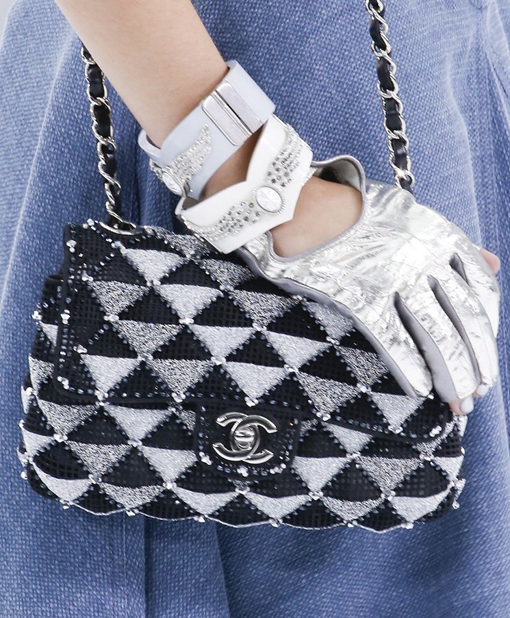 Chanel-Spring-Summer-2016-Runway-Bag-Collection-Featuring-Quilted-Mini-Luggage-Shoulder-Bag-18