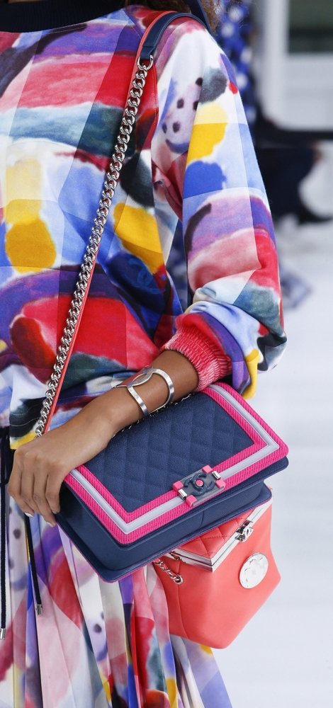 Chanel-Spring-Summer-2016-Runway-Bag-Collection-Featuring-Quilted-Mini-Luggage-Shoulder-Bag-9
