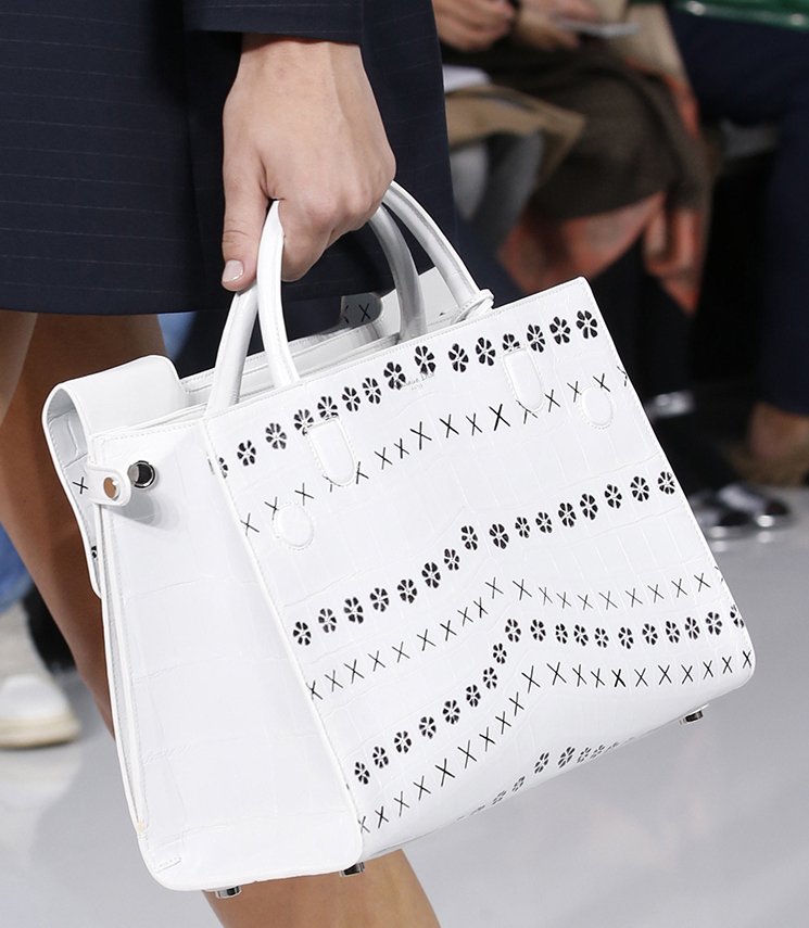 Dior-Spring-Summer-2016-Runway-Bag-Collection-Featuring-New-Duffle-Bag-Bag-9