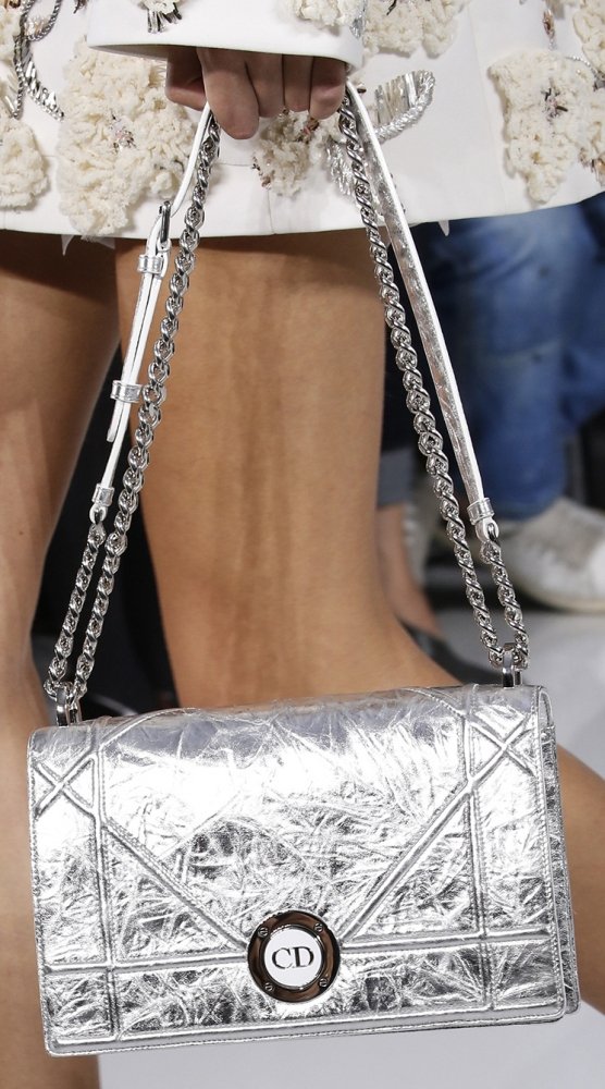 Dior-Spring-Summer-2016-Runway-Bag-Collection-Featuring-New-Tote-Bag-14