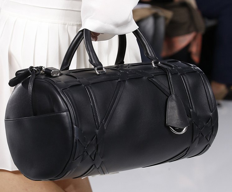 Dior-Spring-Summer-2016-Runway-Bag-Collection-Featuring-New-Tote-Bag-23