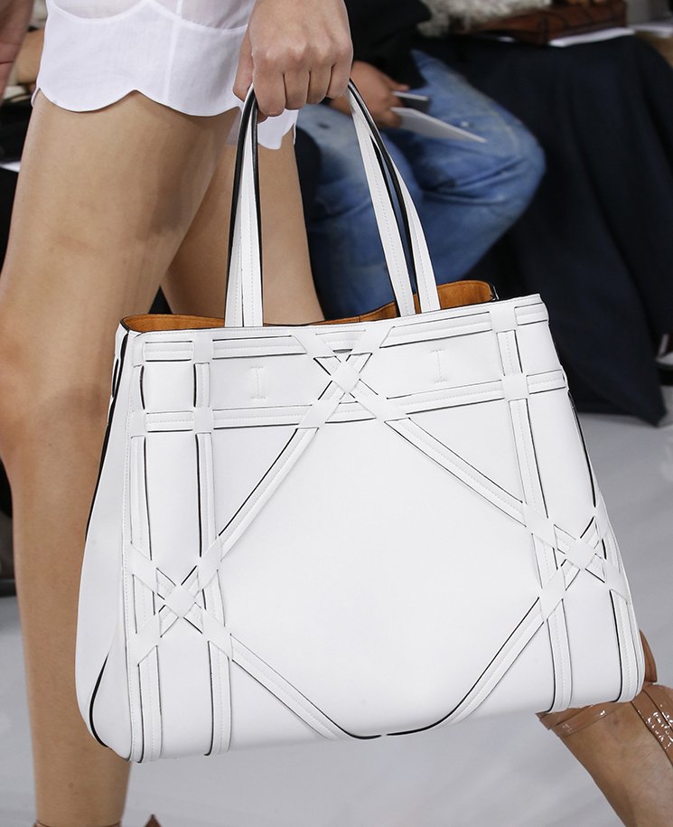 Dior-Spring-Summer-2016-Runway-Bag-Collection-Featuring-New-Tote-Bag-32