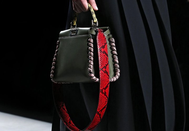 Fendi-Spring-Summer-2016-Runway-Bag-Collection-Featuring-the-new-Fendi-Baguette-Bags-2