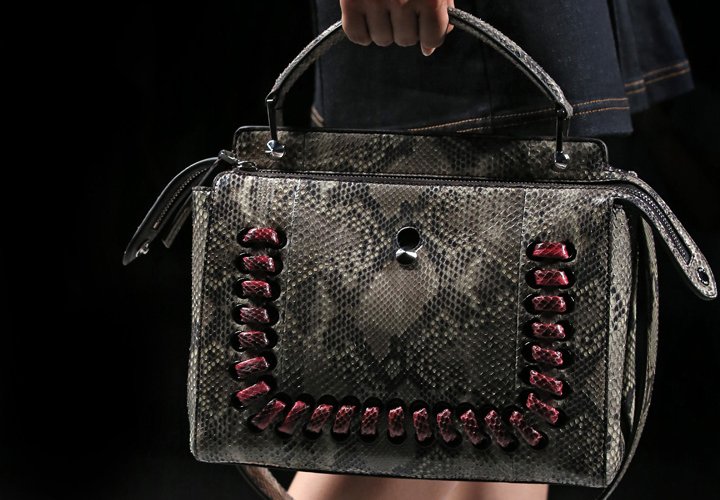 Fendi-Spring-Summer-2016-Runway-Bag-Collection-Featuring-the-new-Fendi-Baguette-Bags