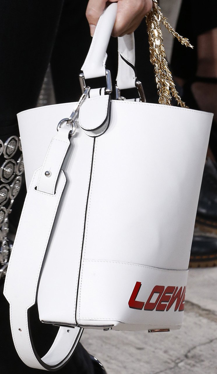 Loewe-Spring-Summer-2016-Runway-Bag-Collection-Featuring-New-Puzzle-Bags-10