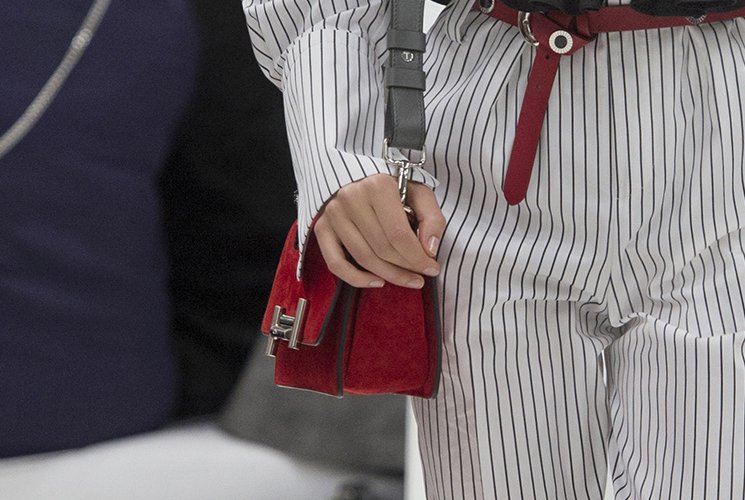 Tods-Spring-Summer-2016-Runway-Bag-Collection-Featuring-The-New-Shoulder-Bag-7