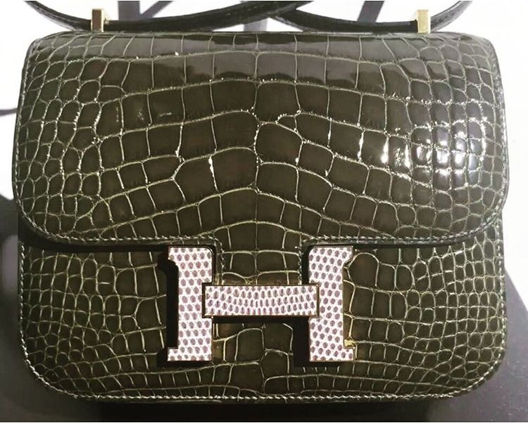 A-Closer-Look-Hermes-Constance-Shoulder-Bag-with-New-Clasp-3