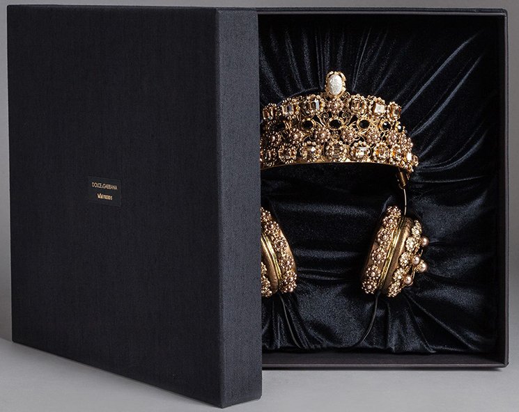 Dolce-And-Gabbana-Crown-Rhinestone-Headsets-3