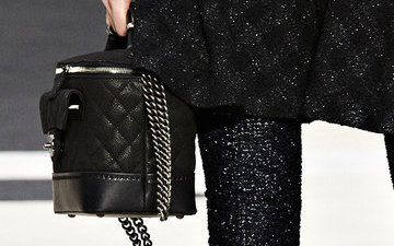 Bragmybag on Instagram: “✨Meet the Chanel Trendy CC Vanity Case