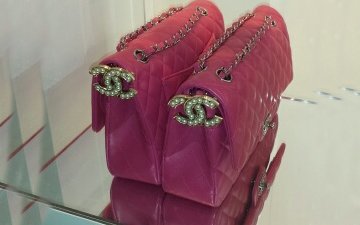 Chanel Classic Flap Bag in Fuchsia with Diamond CC Charm thumb