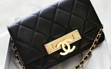 Chanel Golden Class Wallet on Chain Quilted Caviar Black 594391