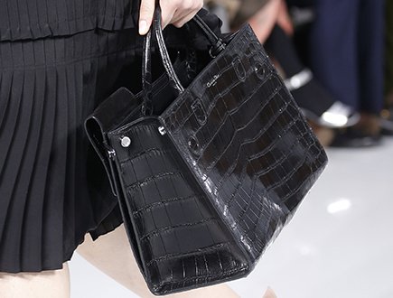 Dior Spring Summer 2016 Runway Bag Collection Featuring New Tote Bag thumb