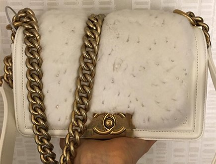 Boy Chanel White Flap Bag with Golden Chain thumb