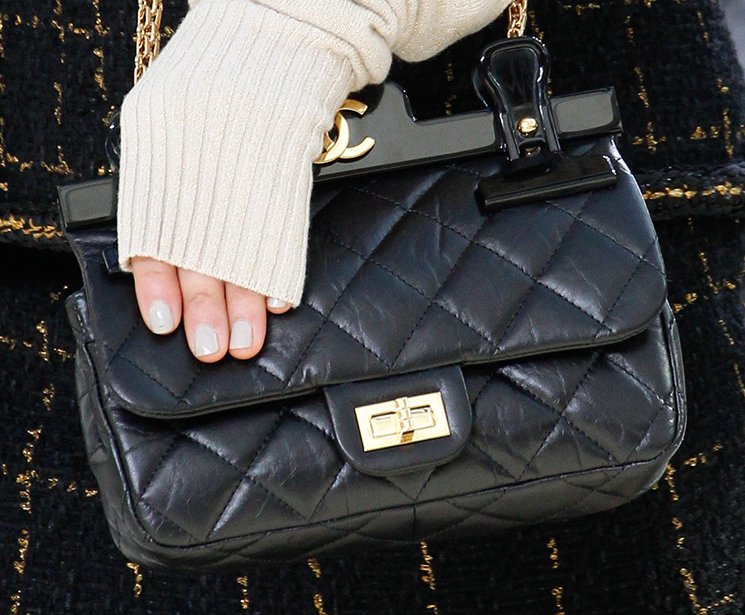 Chanel-Fall-Winter-2016-Bag-Runway-Bag-Collection-14