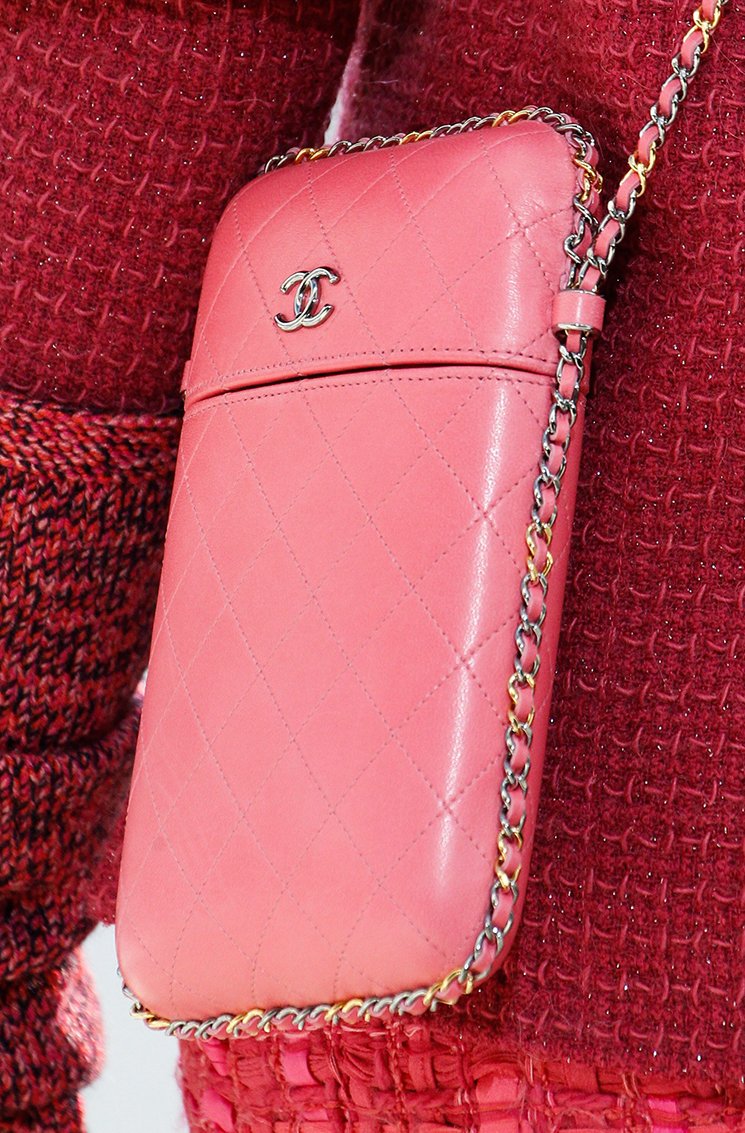 Chanel-Fall-Winter-2016-Bag-Runway-Bag-Collection-2