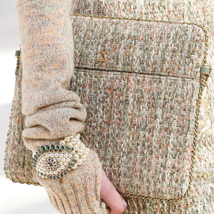 Chanel-Fall-Winter-2016-Bag-Runway-Bag-Collection-29