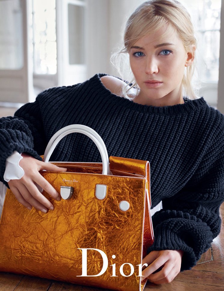Dior-Spring-2016-Ad-Campaign-Featuring-The-Diorever-Tote-Bag-2