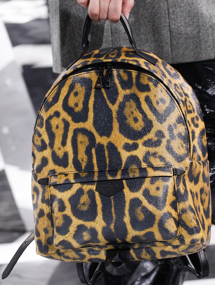 Louis-Vuitton-Fall-Winter-2016-Bag-Runway-Bag-Collection-18